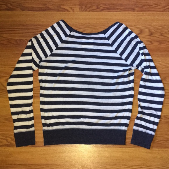 Hollister striped round neck long sleeve - Picture 2 of 3